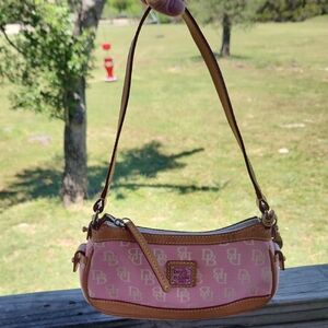 EUC VINTAGE Dooney & Bourke Pink Shoulder Bag